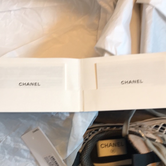 Chanel Sneakers brand new ! 35.5 - Picture 6 of 11